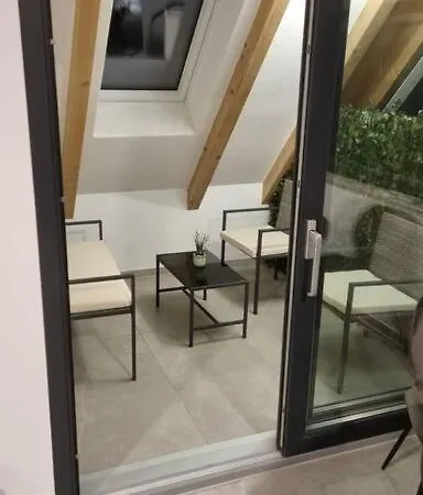 Brandneues Stadtglanz Apartment Stuttgart Extérieur photo