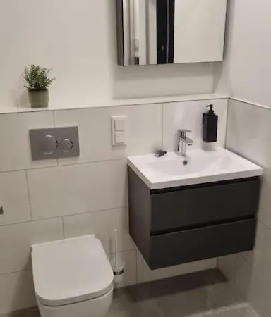 Brandneues Stadtglanz Apartment Stuttgart Extérieur photo