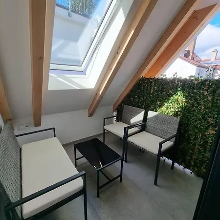 Brandneues Stadtglanz Apartment Stuttgart Extérieur photo