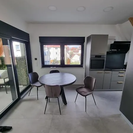 Brandneues Stadtglanz Apartment Stuttgart Extérieur photo